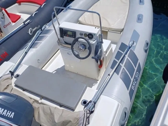Simple steering console RIB rental Alghero