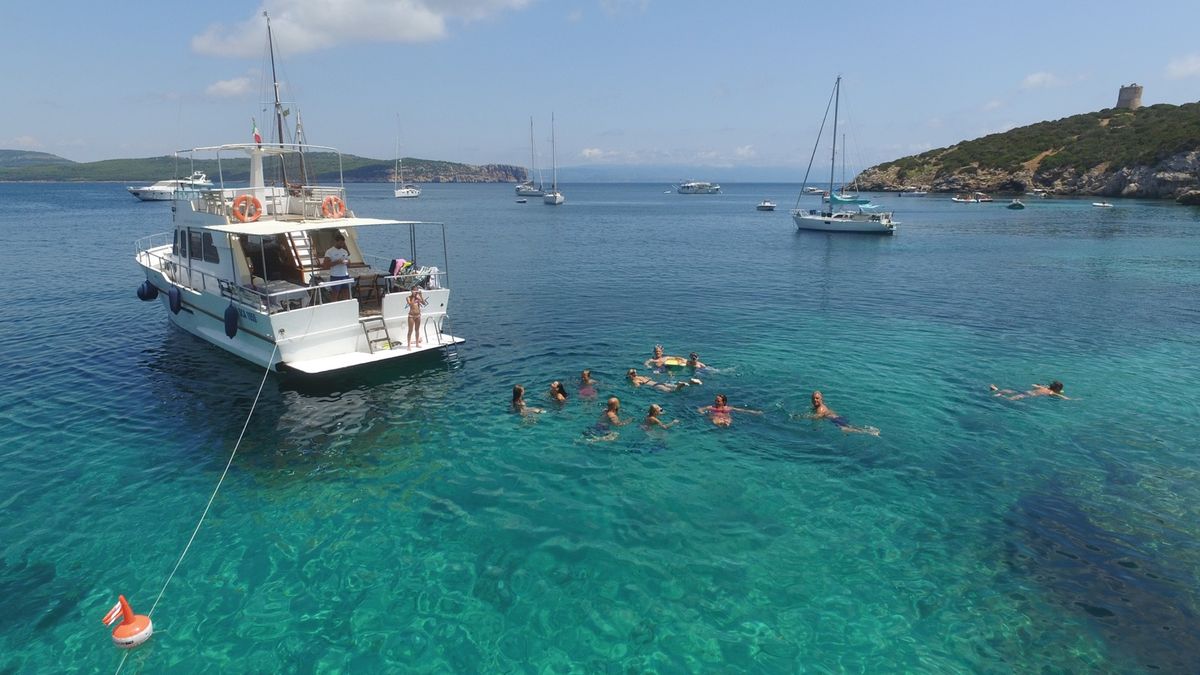 noleggio-barche-alghero-escursione-snorkeling