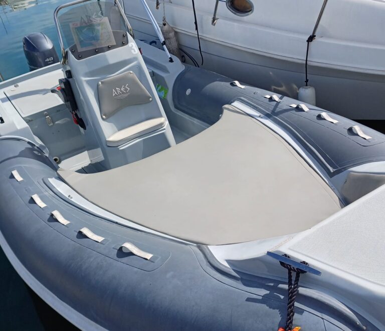 Dinghy
